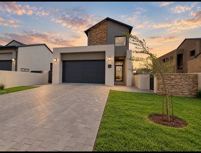 4 BEDROOM HOUSE FOR SALE IN FOUNTAINBROOK ESTATE
